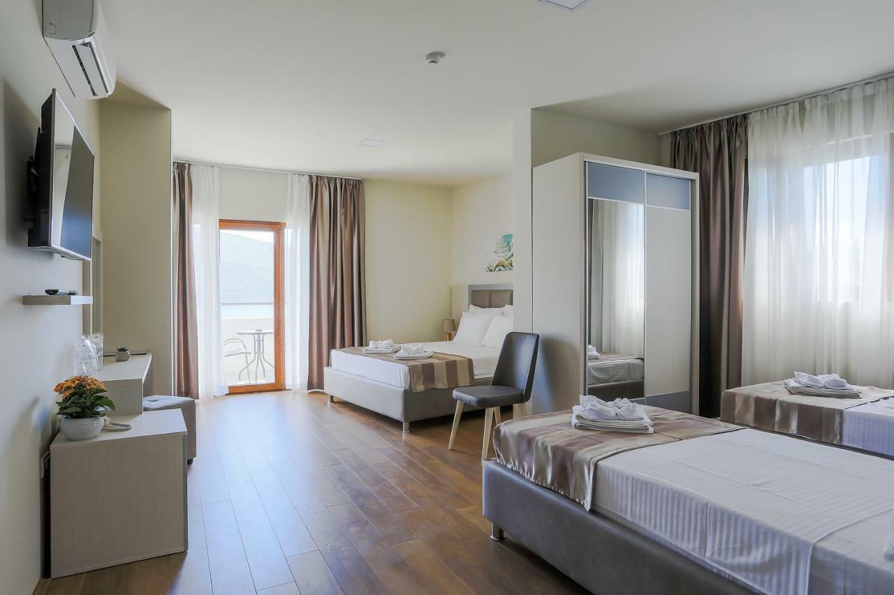 Hotel Olimpija Plus Herceg Novi Exteriér fotografie